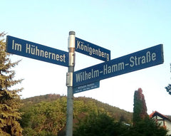 Montage von Parkplatzschildern und Parkleitsystemen