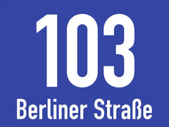 Hausnummernschild mit Straßenangabe blau, Textschild